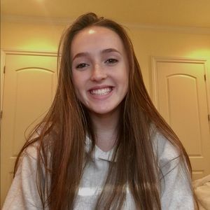 Meet your Posher, Michaela